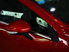 标致308 2013款 2.0L AT 尊尚型