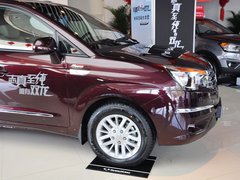 路帝 2014款 2.0T 自动 两驱精英导航版 7座