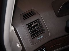 路帝 2014款 2.0T 自动 两驱精英导航版 7座