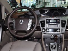 路帝 2014款 2.0T 自动 两驱精英导航版 7座