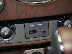 雷斯特W 2014款 2.7T 自动 四驱豪华导航版 5座