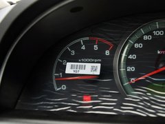 雷斯特W 2014款 2.7T 自动 四驱豪华导航版 5座
