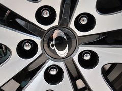 雷斯特W 2014款 2.7T 自动 四驱豪华导航版 5座