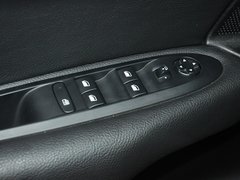 雪铁龙C4L 2013款 1.8L 手动 劲智版