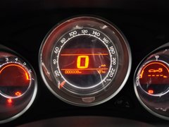 雪铁龙C4L 2013款 1.8L 手动 劲智版