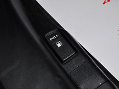 杰德 2013款 1.8L 自动 舒适型 5座