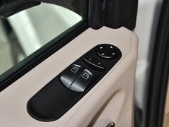 唯雅诺 2013款 3.0L 自动 舒适版 7座