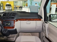 唯雅诺 2013款 3.0L 自动 舒适版 7座