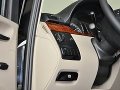 唯雅诺 2013款 3.0L 自动 领航版 7座