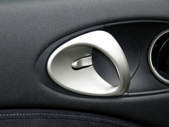 日产370Z 2013款 370Z 3.7L 自动 Roadster