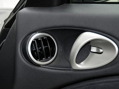日产370Z 2013款 370Z 3.7L 自动 Roadster