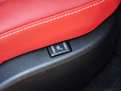 日产GT-R 2014款 3.8T DCT Premium Edition 棕红内饰