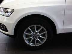 奥迪Q5 2013款 40 TFSI quattro 进取型 5座