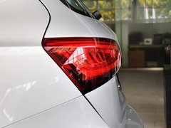 奥迪Q5 2013款 40 TFSI quattro 舒适型 5座
