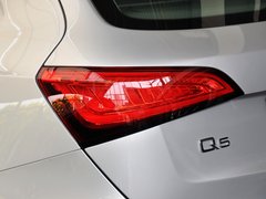 奥迪Q5 2013款 40 TFSI quattro 舒适型 5座