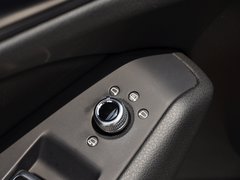奥迪Q5 2013款 40 TFSI quattro 豪华型 5座