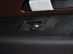 雷斯特W 2014款 2.0T 自动 四驱豪华导航版 5座