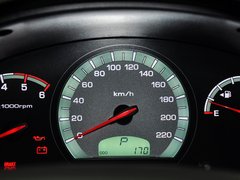 雷斯特W 2014款 2.0T 自动 四驱豪华导航版 5座