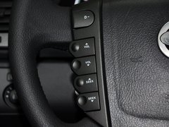 雷斯特W 2014款 2.0T 自动 四驱豪华导航版 5座