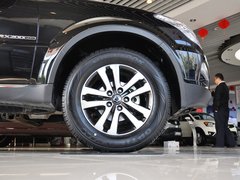 雷斯特W 2014款 2.0T 自动 四驱豪华导航版 5座
