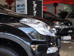 雷斯特W 2014款 2.0T 自动 四驱豪华导航版 5座