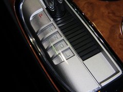 昂科雷（进口） 2013款 3.6L 自动 四驱精英版 7座