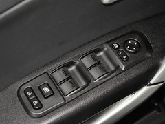 奔腾X80 2013款 2.3L 自动 旗舰型