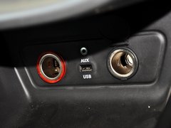 奔腾X80 2013款 2.3L 自动 旗舰型