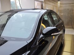 红旗H7 2013款 2.0T 自动 豪华型