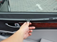 红旗H7 2013款 3.0L 自动 尊贵型