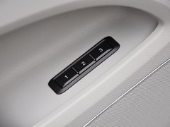 红旗H7 2013款 3.0L 自动 尊贵型