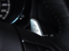 標(biāo)致4008(海外) 2013款 2.0L CVT 兩驅(qū)時尚型5座