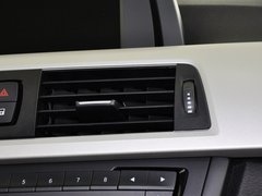 宝马3系 2013款 320i 2.0T 自动 时尚型