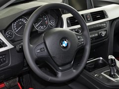 宝马3系 2013款 320i 2.0T 自动 时尚型