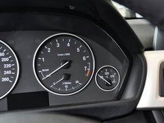 宝马3系 2013款 320i 2.0T 自动 时尚型