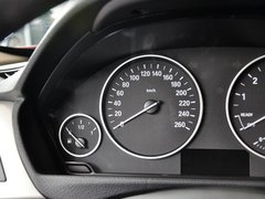 宝马3系 2013款 320i 2.0T 自动 时尚型
