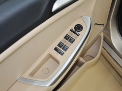 荣威550 2013款 550S 1.8L 手动 启逸版