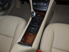 荣威550 2013款 550S 1.8L 手动 启逸版