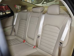 长安福特  2.0T AT 第二排座椅45度视角