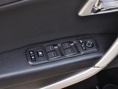 奔腾X80 2013款 2.0L 自动 豪华型