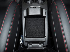 奔腾X80 2013款 2.0L 自动 豪华型