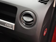 指南者(进口) 2014款 2.4L 自动 四驱豪华版 5座