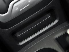 指南者(进口) 2014款 2.4L 自动 四驱豪华版 5座