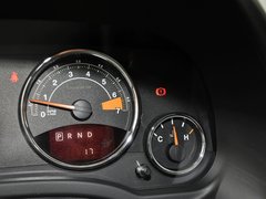 指南者(进口) 2014款 2.4L 自动 四驱豪华版 5座