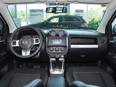 Jeep吉普  2.4L 自动 中控台整体