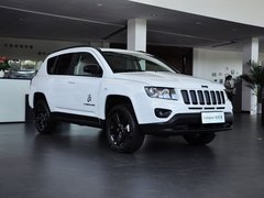 指南者(进口) 2014款 2.4L 自动 四驱蛇行珍藏版 5座