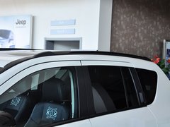 指南者(进口) 2014款 2.4L 自动 四驱蛇行珍藏版 5座