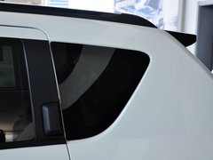 指南者(进口) 2014款 2.4L 自动 四驱蛇行珍藏版 5座