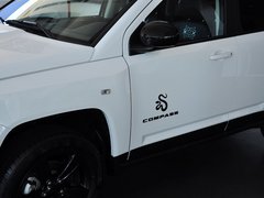 指南者(进口) 2014款 2.4L 自动 四驱蛇行珍藏版 5座