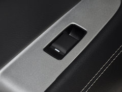 指南者(进口) 2014款 2.0L 自动 两驱豪华版 5座